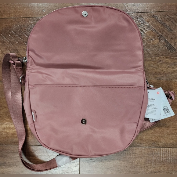 NWT Lululemon All Night Festival Bag, 5L - Picture 6 of 13